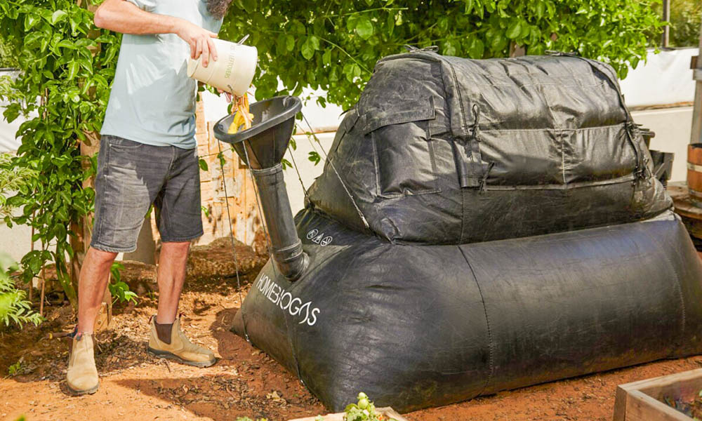 O HomeBiogas é capaz de gerar gás doméstico apenas usando resíduos orgânicos. Foto: https://homebiogas.com.br/wp-content/uploads/2018/02/biodigestor.jpg