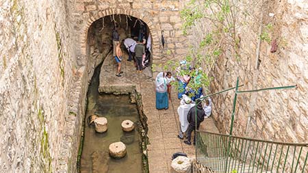 Nova descoberta arqueológica no túnel de Ezequias